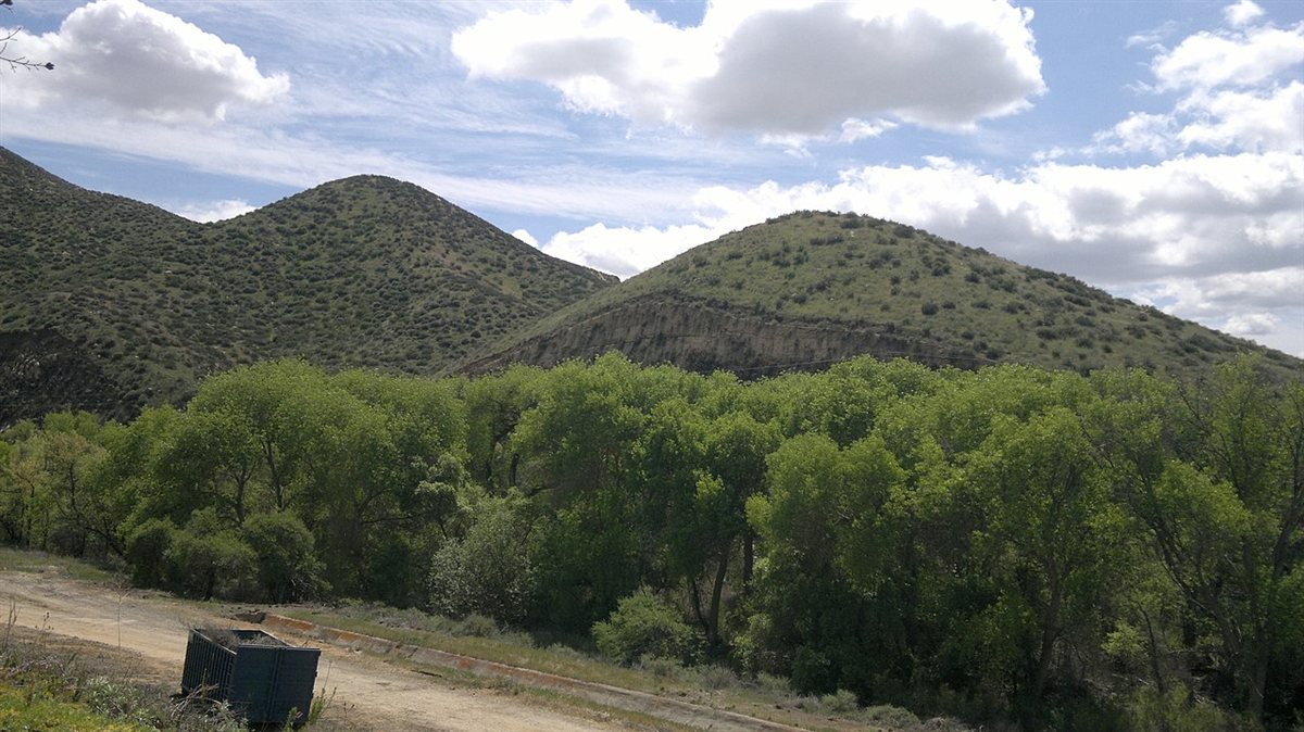 Panoramic view of Lake Elsinore, California